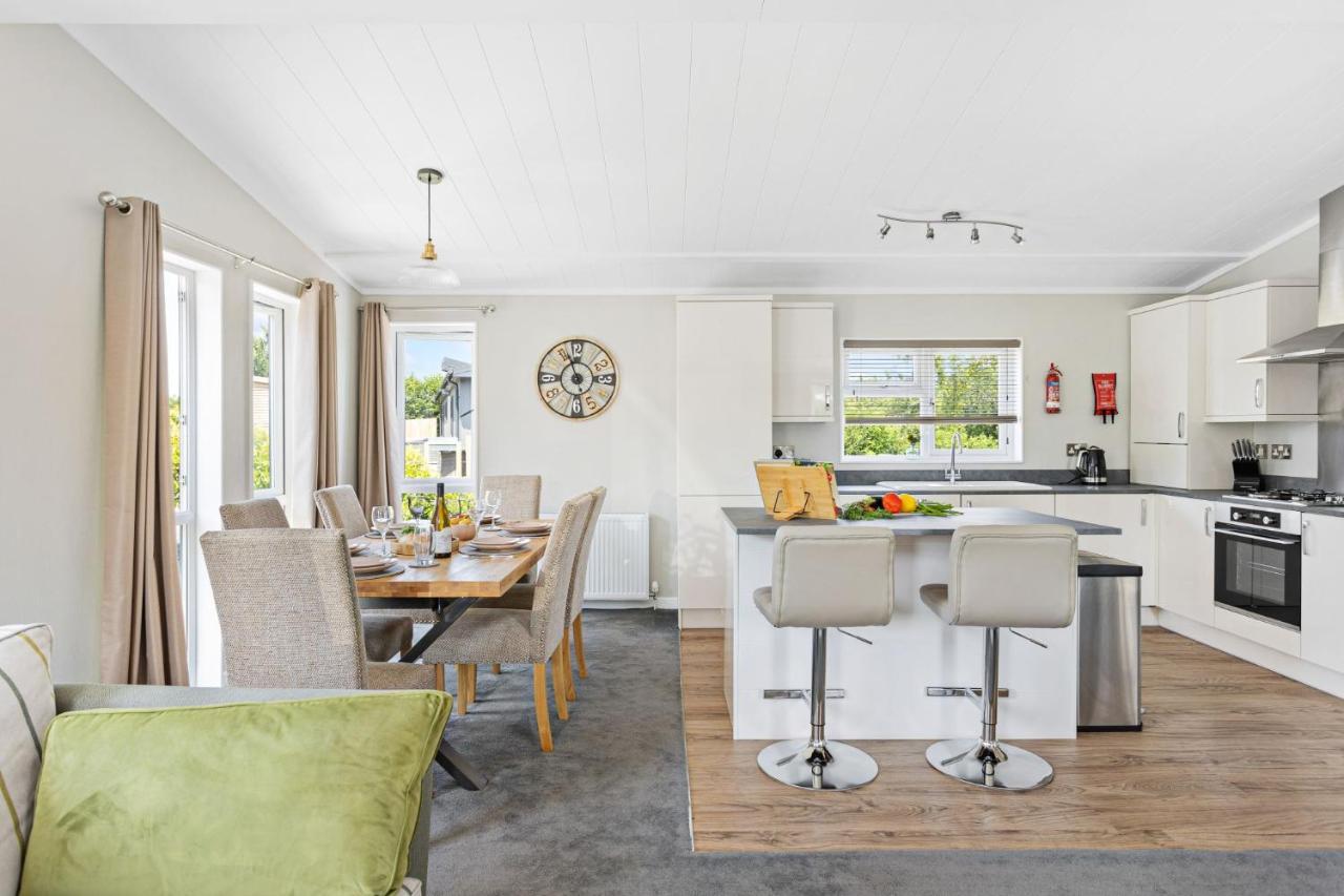 Rose Lodge, 21 Roadford Lake Lodges Lifton Екстер'єр фото